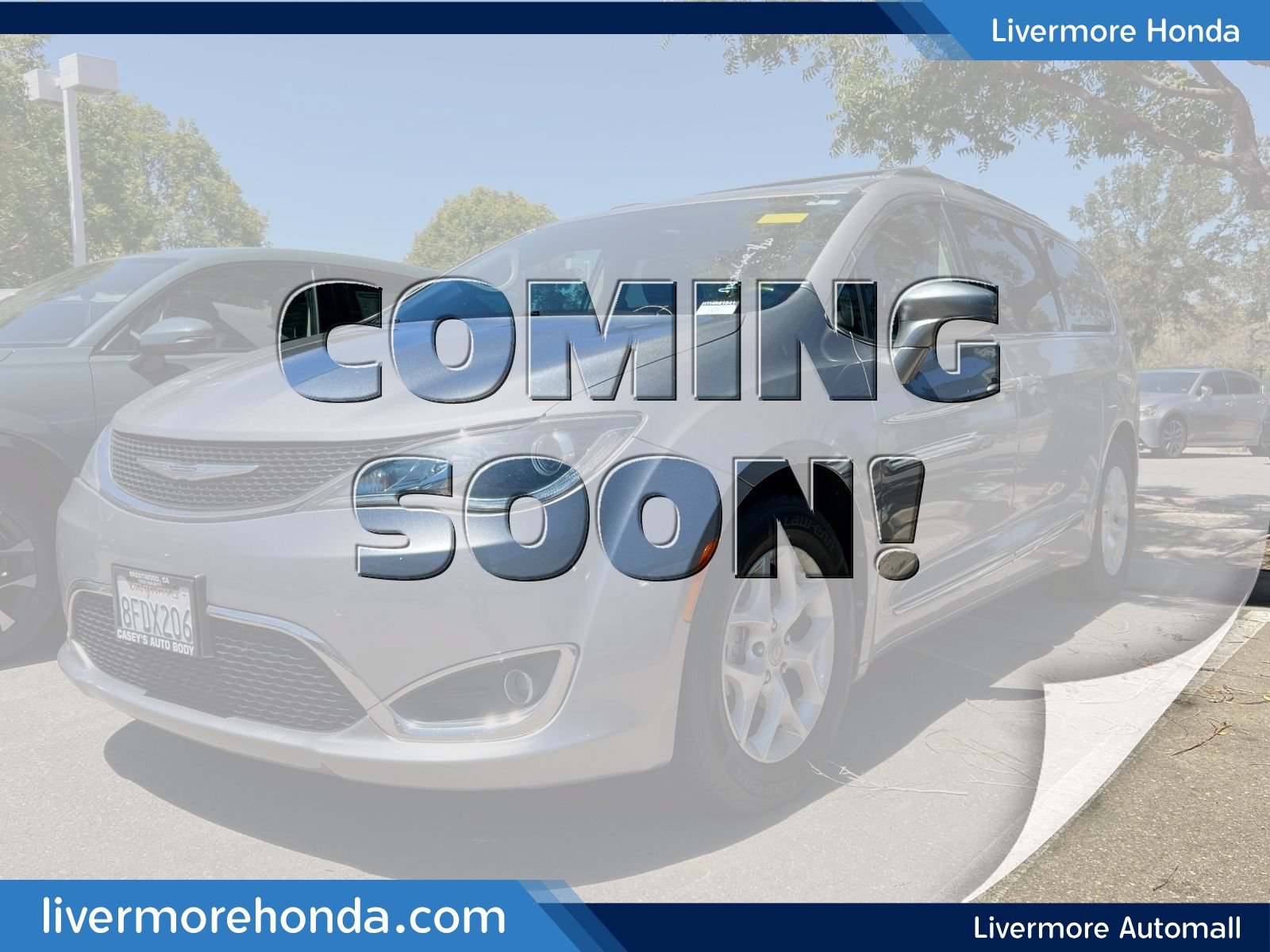 Used 2017 Chrysler Pacifica Touring-L w/ Tire & Wheel Group