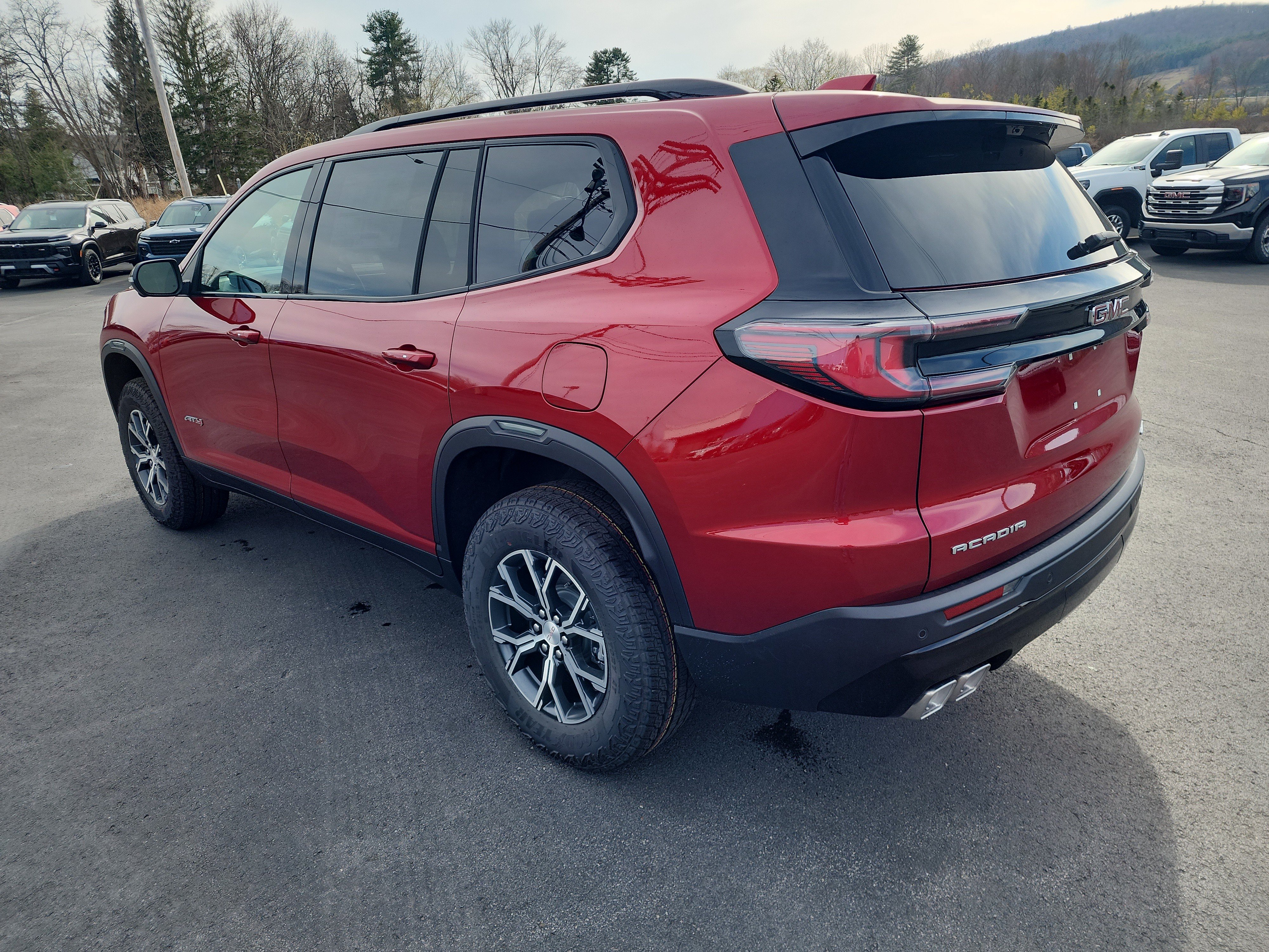 New 2026 GMC Acadia AT4 w/ Luxury Package AWD/4WD image 6