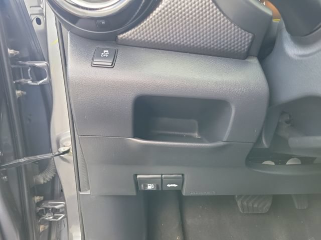 Used 2019 Nissan Kicks SV FWD image 20