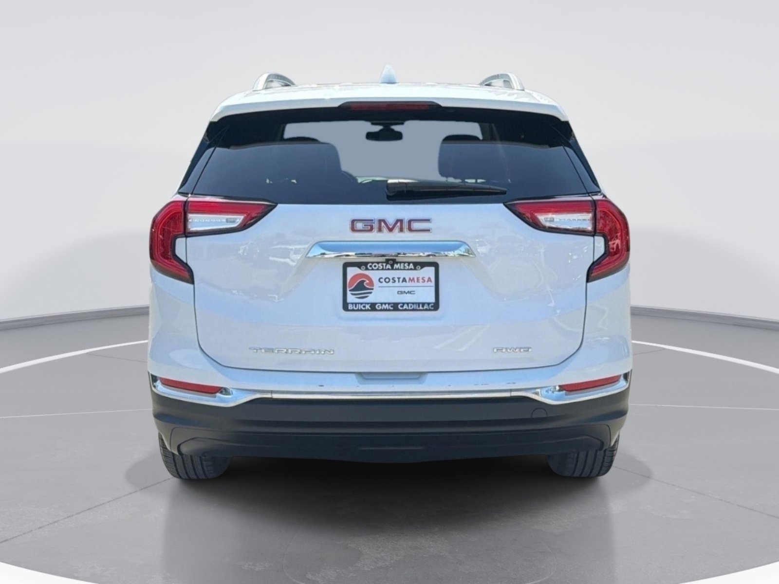 Used 2022 GMC Terrain SLT AWD/4WD image 4