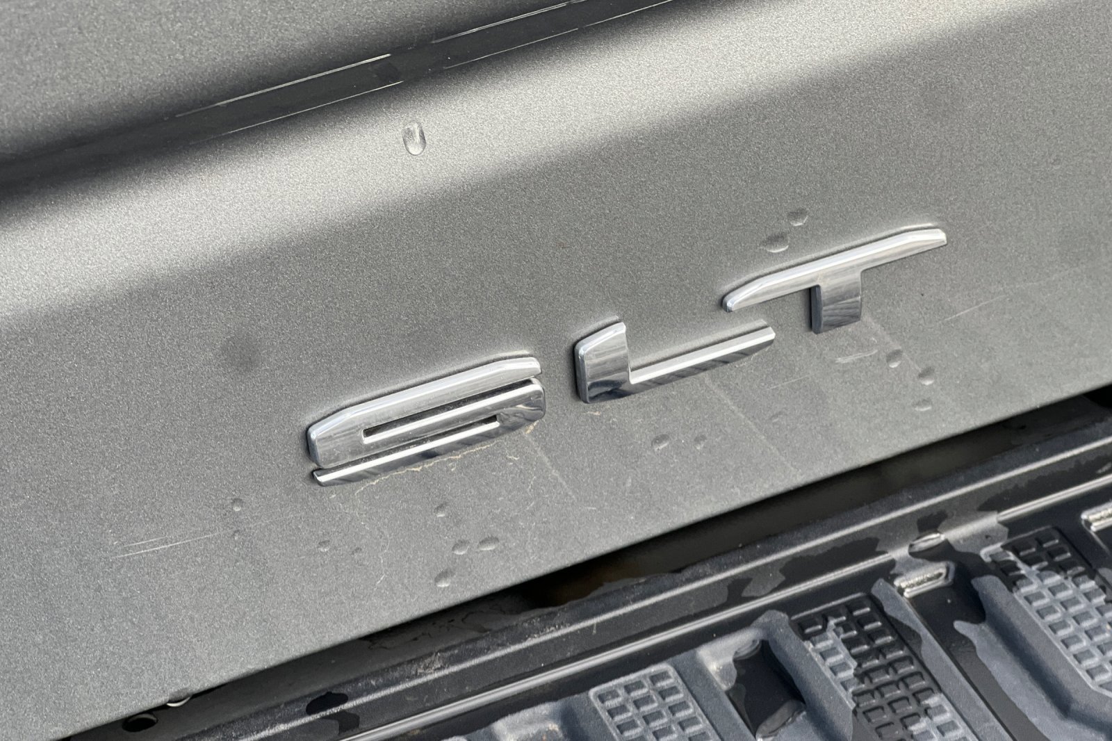 Used 2024 GMC Sierra 1500 SLT image 50