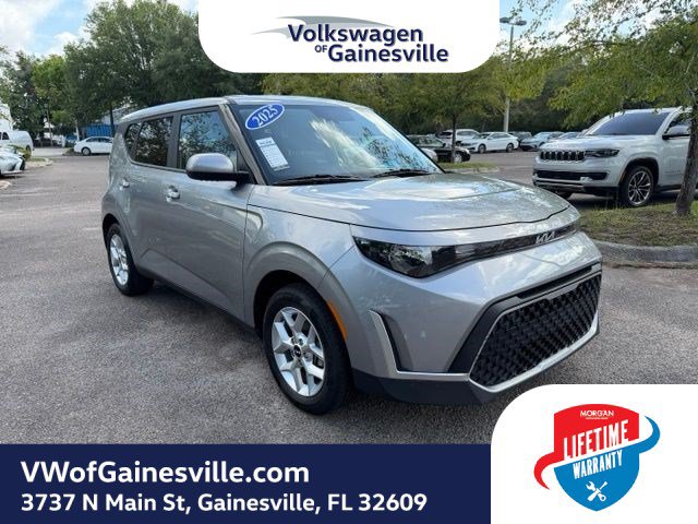 Used 2025 Kia Soul LX w/ LX Technology Package