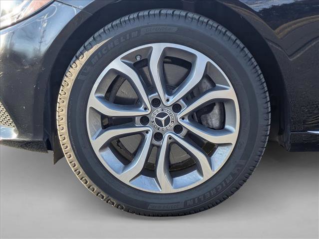 Used 2018 Mercedes-Benz C 300 4MATIC Sedan image 9