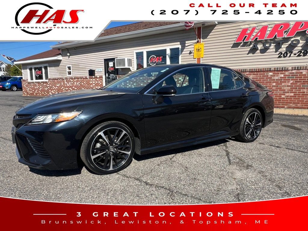 Used 2019 Toyota Camry XSE FWD image 2