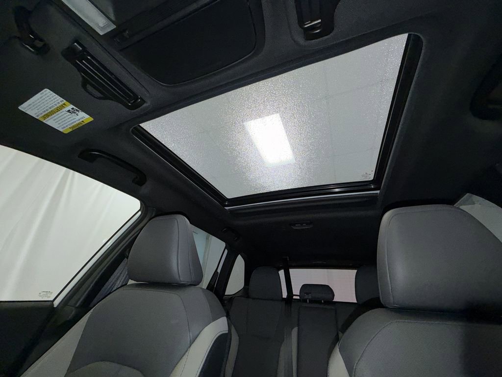 Certified 2025 Subaru Forester Limited image 23