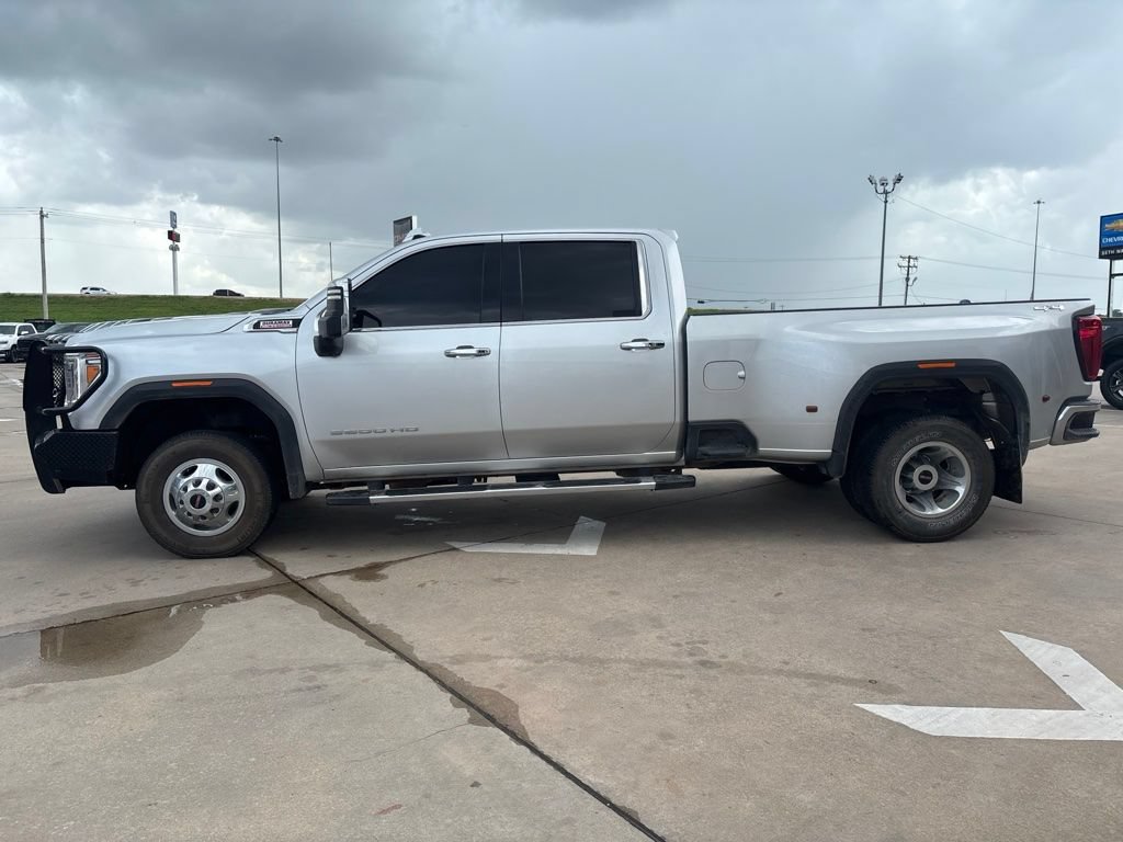 Used 2022 GMC Sierra 3500 SLT w/ SLT Premium Package AWD/4WD image 3