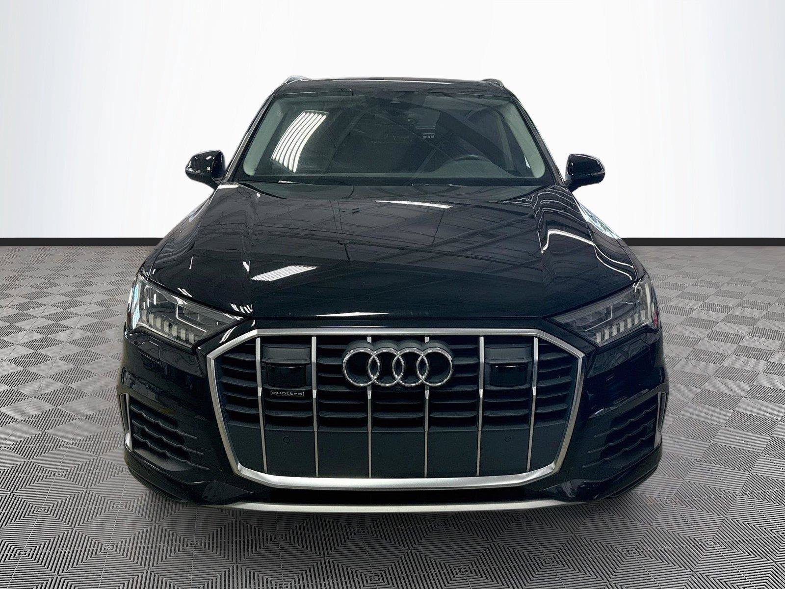 Used 2023 Audi Q7 3.0T Premium w/ Convenience Package AWD/4WD image 2
