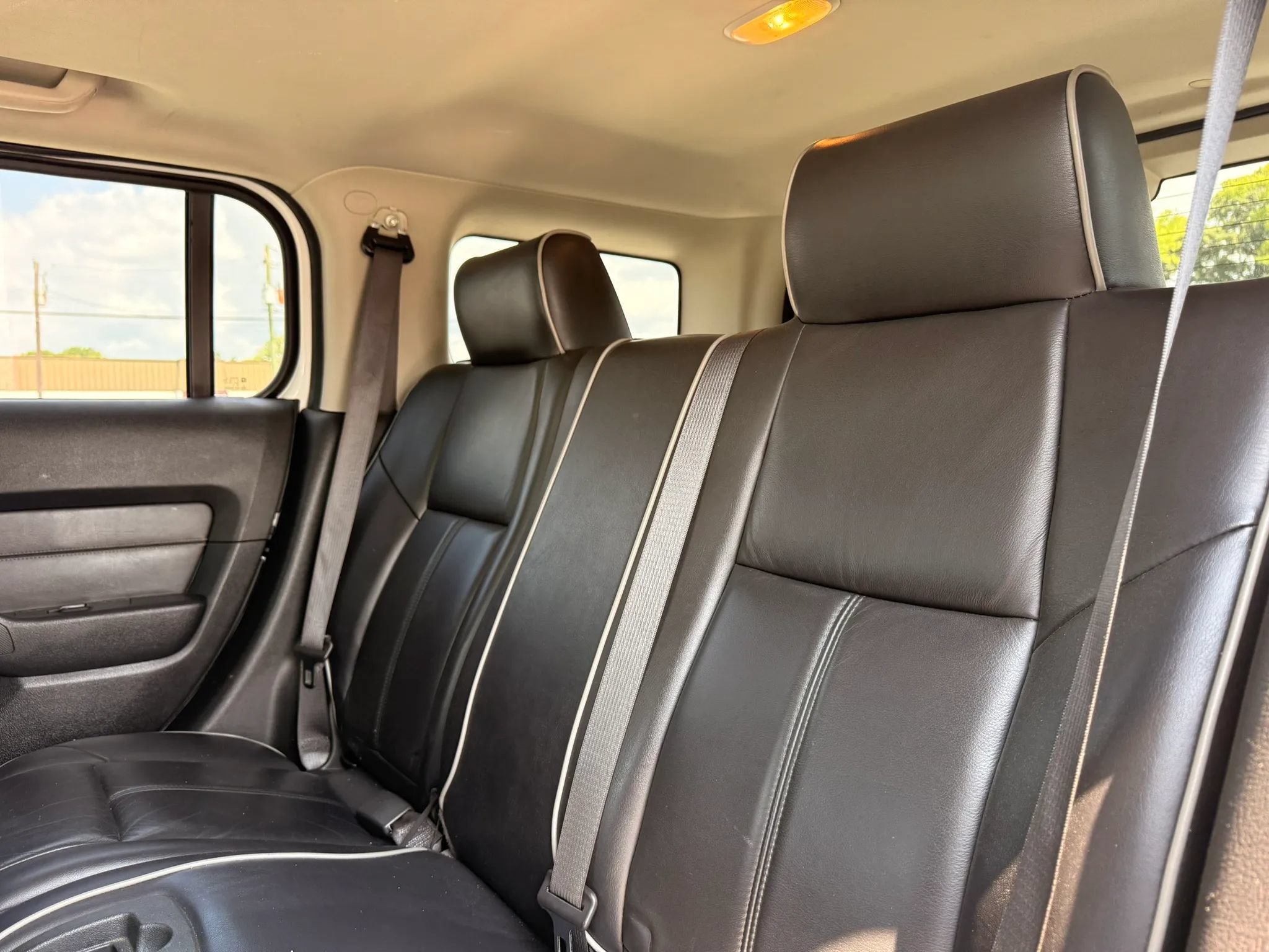 Used 2009 HUMMER H3 Luxury AWD/4WD image 13