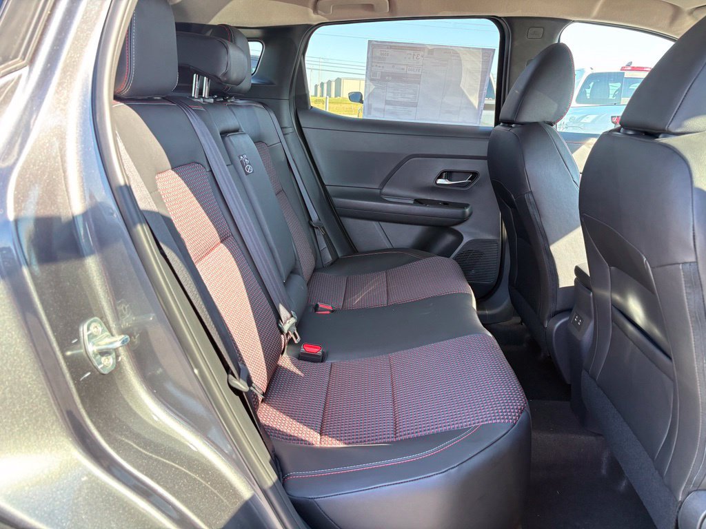 New 2027 Nissan Kicks SR FWD image 15