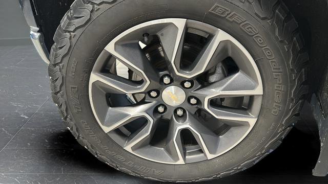 Used 2020 Chevrolet Silverado 1500 LT w/ All-Star Edition AWD/4WD image 38