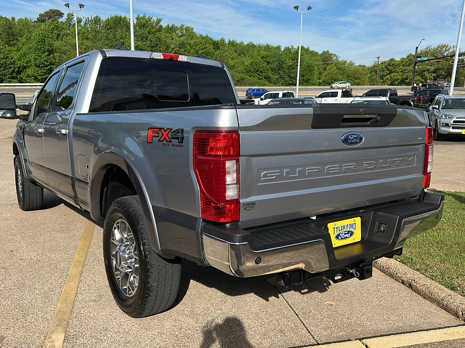 Used 2022 Ford F250 Lariat w/ Lariat Ultimate Package image 7