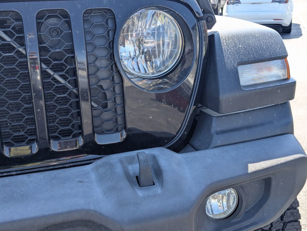 Used 2020 Jeep Gladiator Sport w/ Quick Order Package 24S AWD/4WD image 11