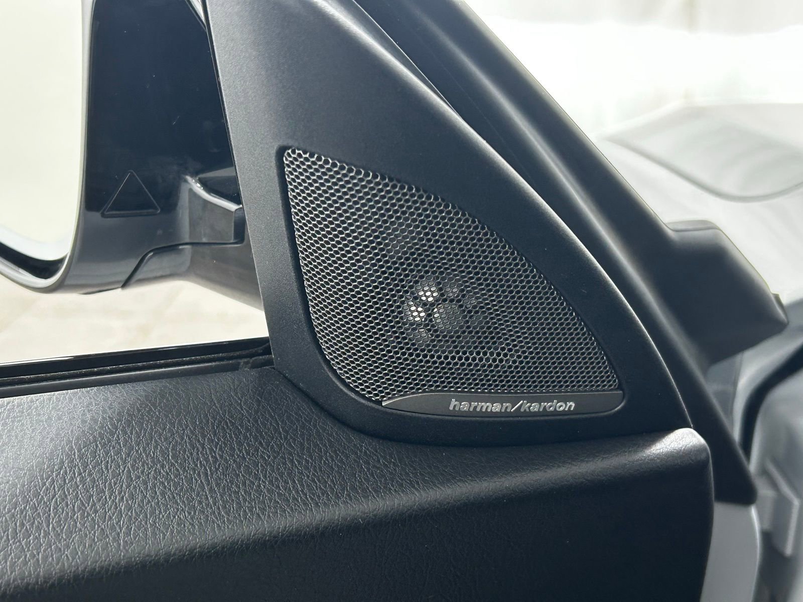 Used 2021 BMW M2 Competition w/ Executive Package RWD image 27