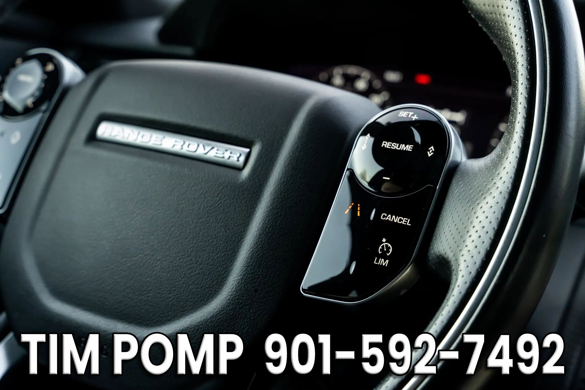 Used 2019 Land Rover Range Rover Velar R-Dynamic SE image 28