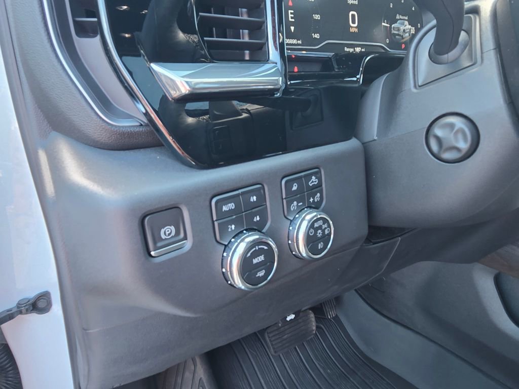 Used 2023 GMC Sierra 1500 SLT w/ SLT Premium Plus Package AWD/4WD image 29