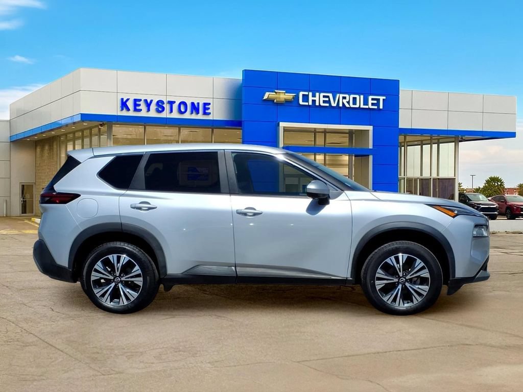 Used 2023 Nissan Rogue SV FWD image 8