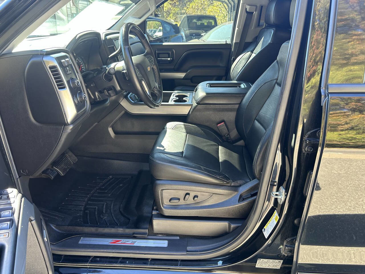 Used 2017 Chevrolet Silverado 1500 LTZ Z71 w/ LTZ Plus Package image 24