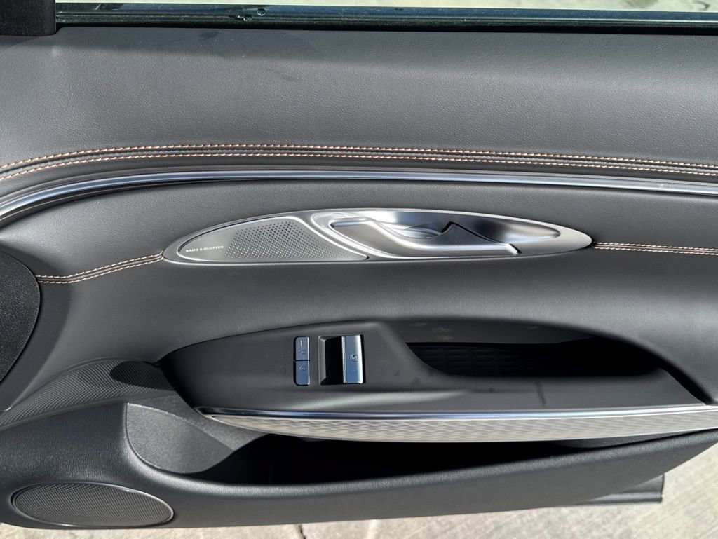 New 2026 Genesis GV70 2.5T Sport Prestige image 18