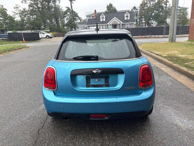 Used 2017 MINI Cooper 4-Door Hardtop FWD image 6