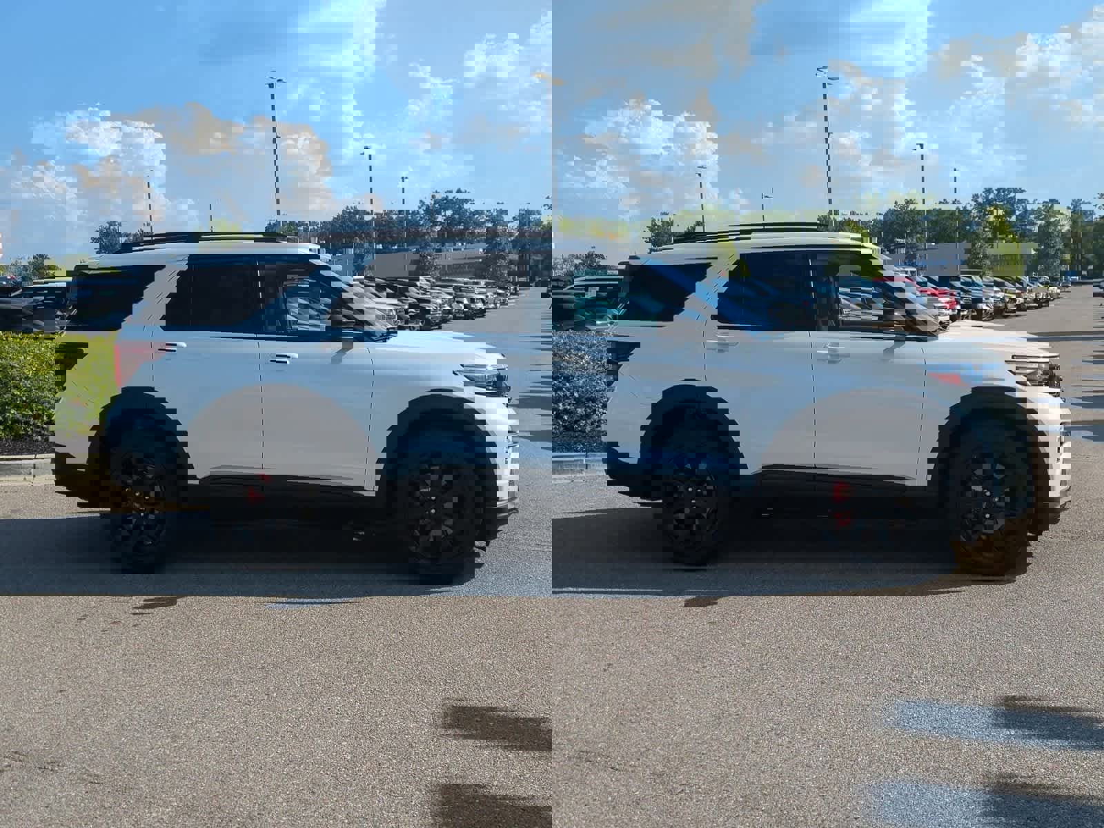 Used 2022 Ford Explorer ST w/ Equipment Group 401A image 9