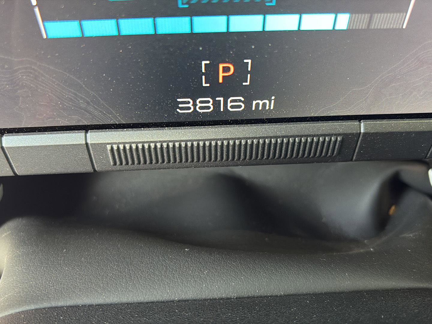 Used 2025 GMC Hummer EV 3X w/ LPO, Cargo Utility Package image 14