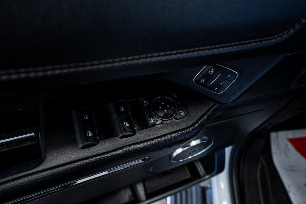 Used 2020 Ford Expedition Max Limited w/ Equipment Group 301A image 28