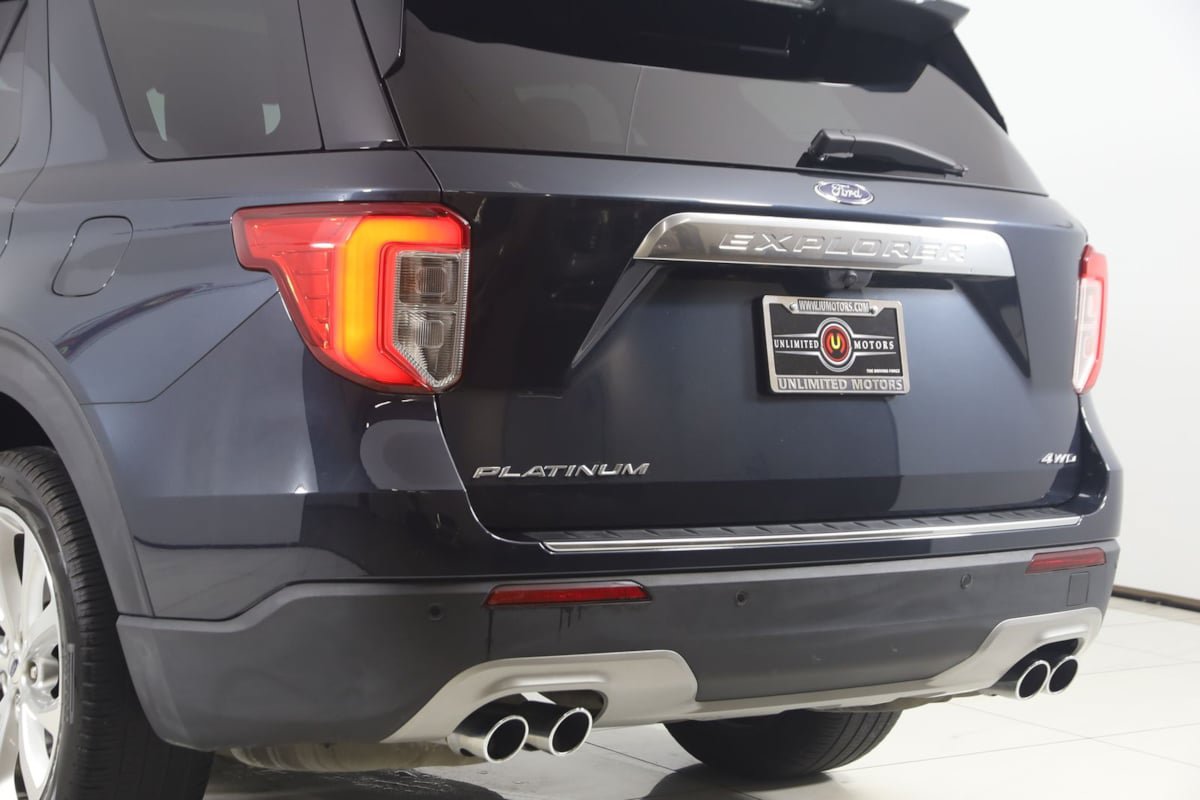Used 2022 Ford Explorer Platinum w/ Equipment Group 601A AWD/4WD image 25