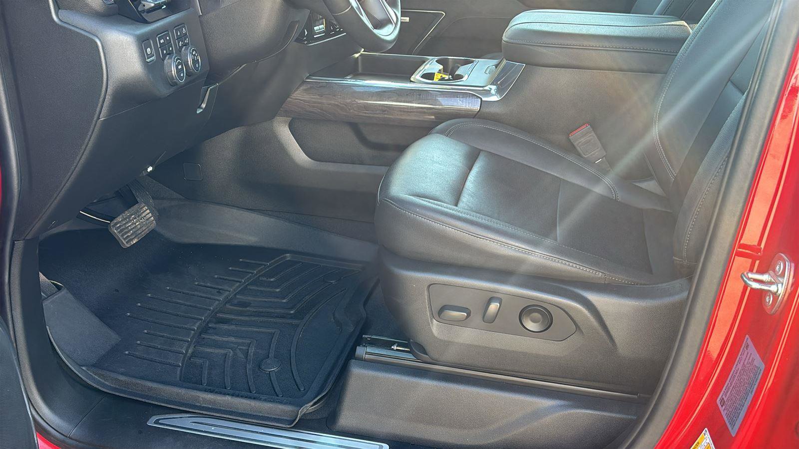 Certified 2024 Chevrolet Silverado 2500 LTZ w/ LTZ Convenience Package image 14