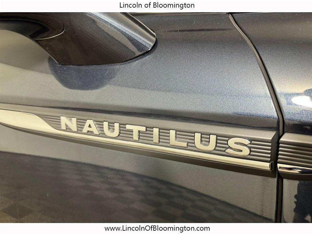 Certified 2023 Lincoln Nautilus Reserve w/ Luxury Package AWD/4WD image 16