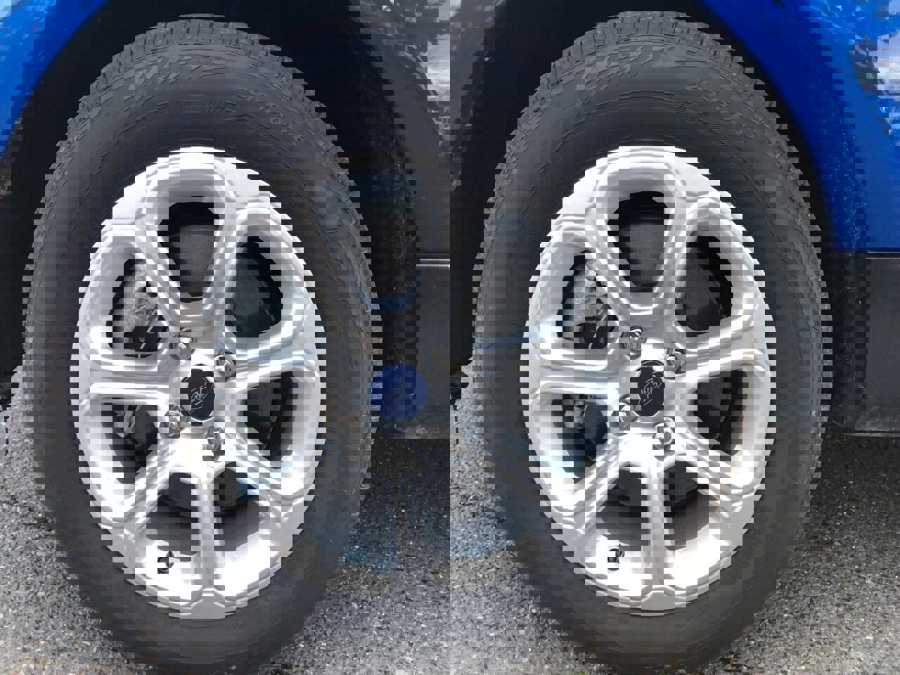 Used 2021 Ford EcoSport SE image 15