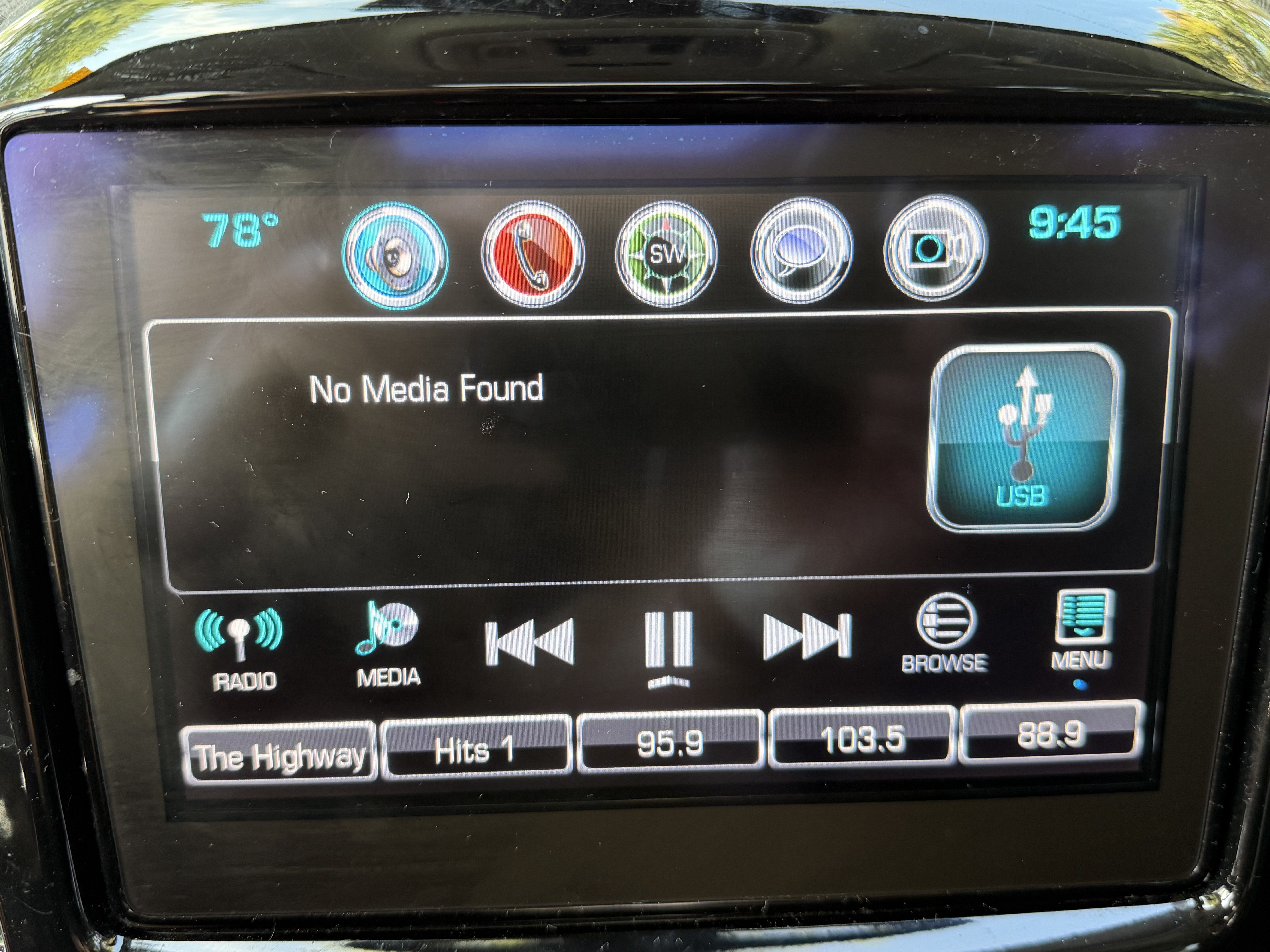 Used 2018 Chevrolet Traverse Premier w/ Redline Edition FWD image 25