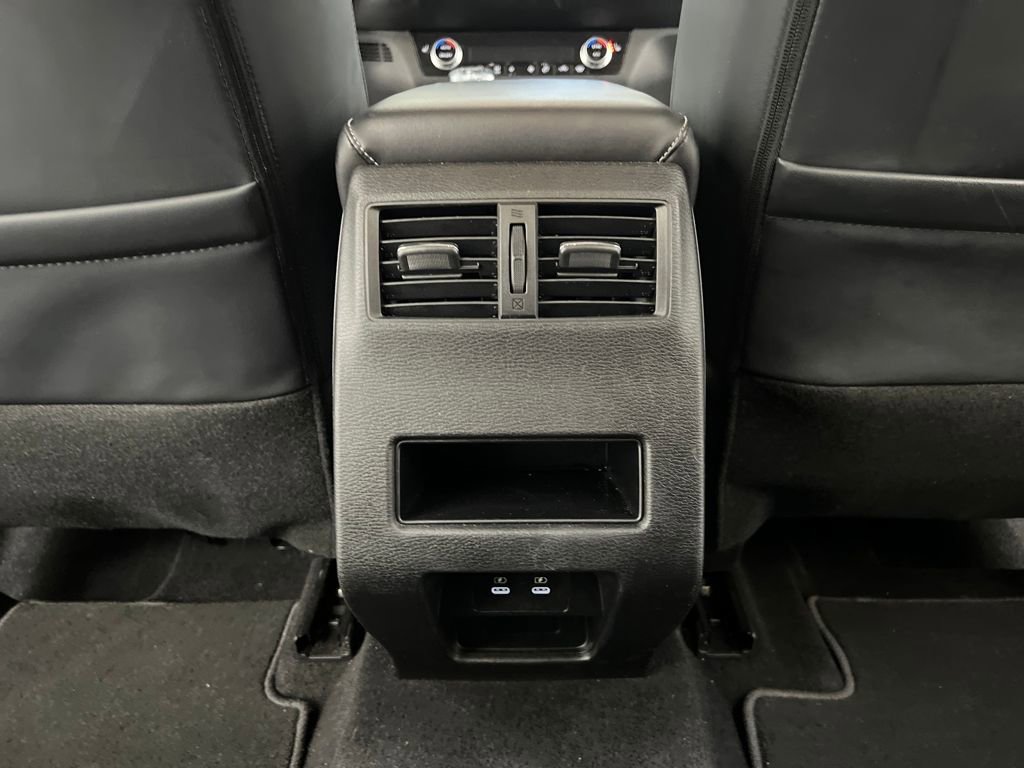 Used 2025 Mitsubishi Outlander SE image 22