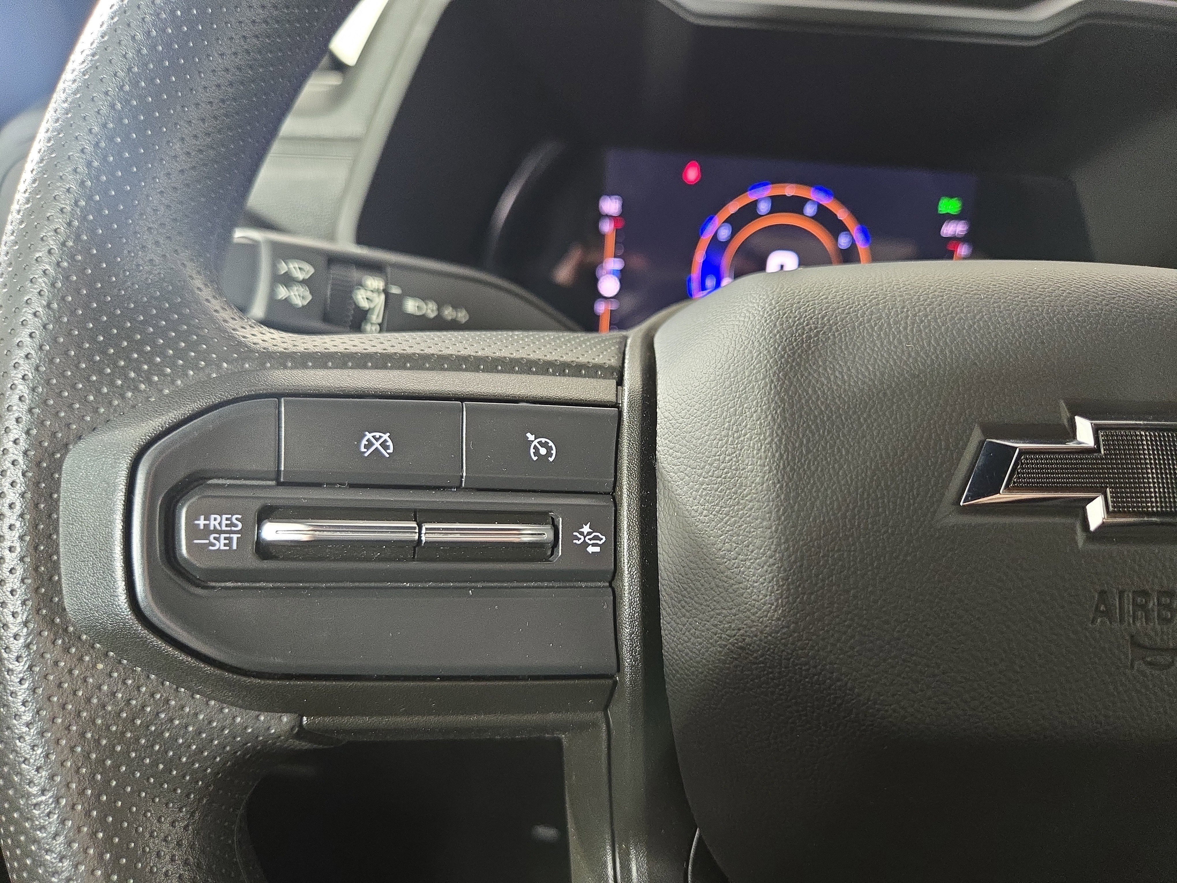 Certified 2023 Chevrolet Colorado Trail Boss w/ Technology Package image 15