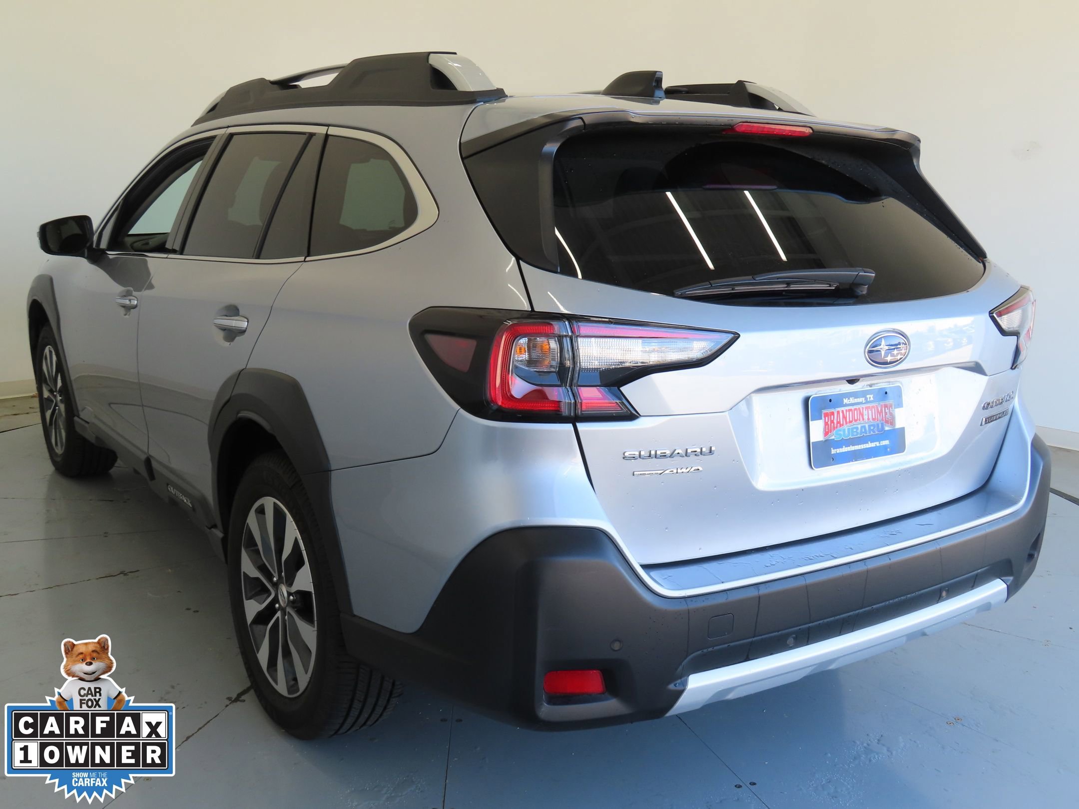 Used 2023 Subaru Outback Touring XT AWD/4WD image 6