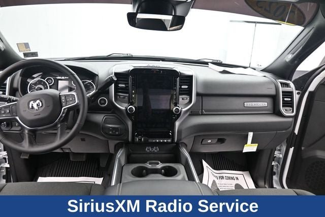 Used 2025 RAM 3500 Big Horn AWD/4WD image 18