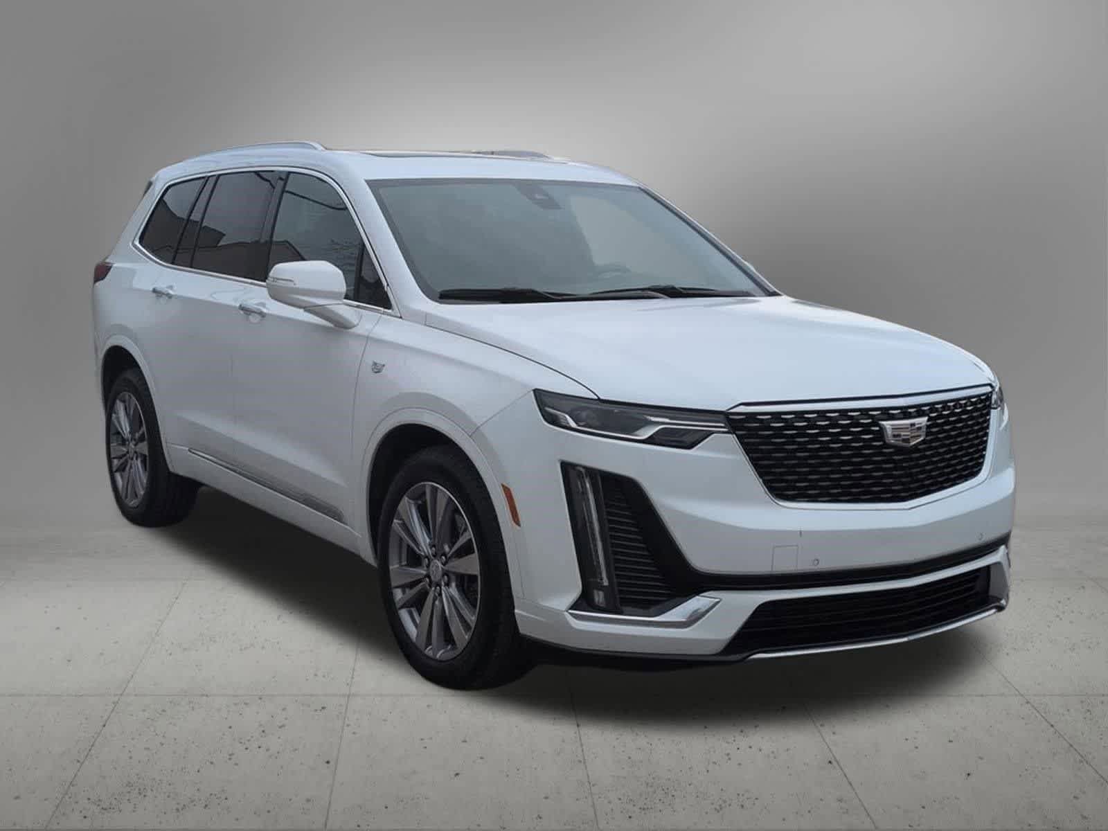 Used 2023 Cadillac XT6 Premium Luxury w/ LPO, Floor Liner Package image 8