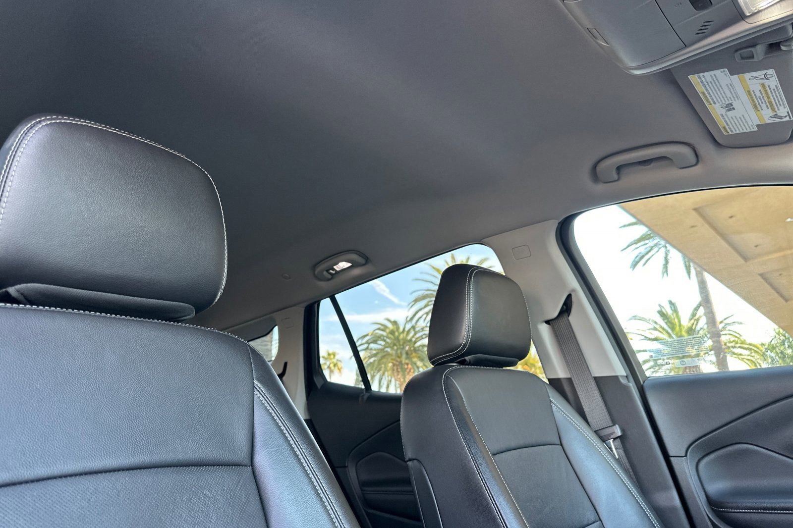 Certified 2022 GMC Terrain SLT w/ Infotainment Package II image 18