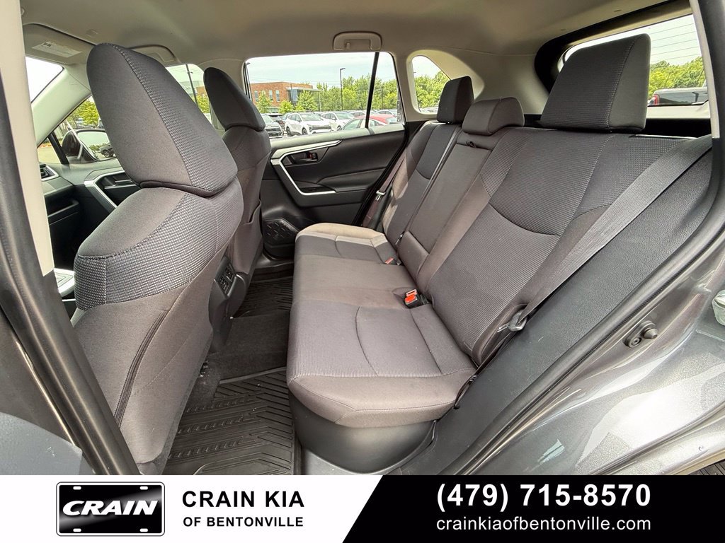 Used 2025 Toyota RAV4 LE AWD/4WD image 25