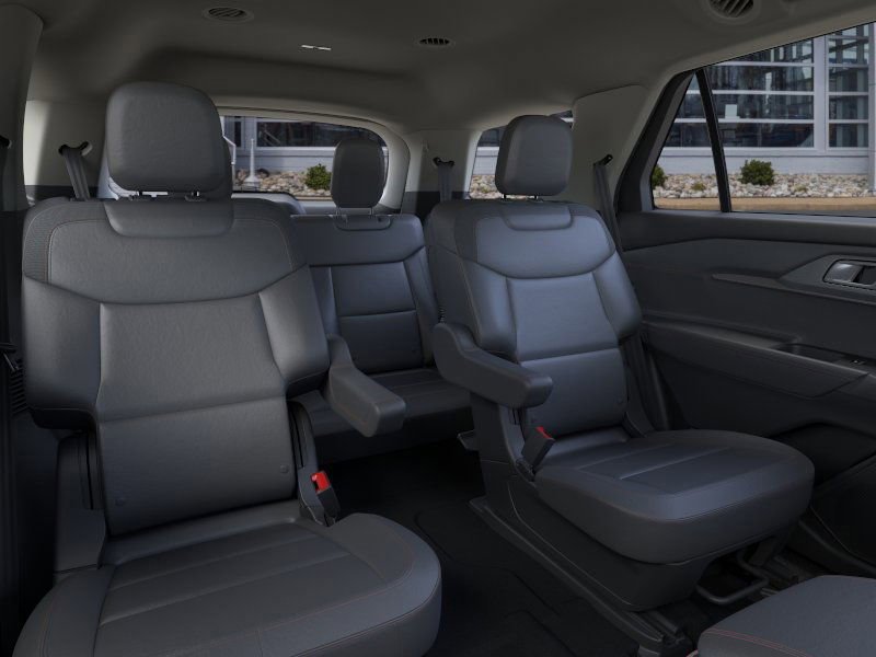 Used 2025 Ford Explorer Active w/ Active Comfort Package image 11