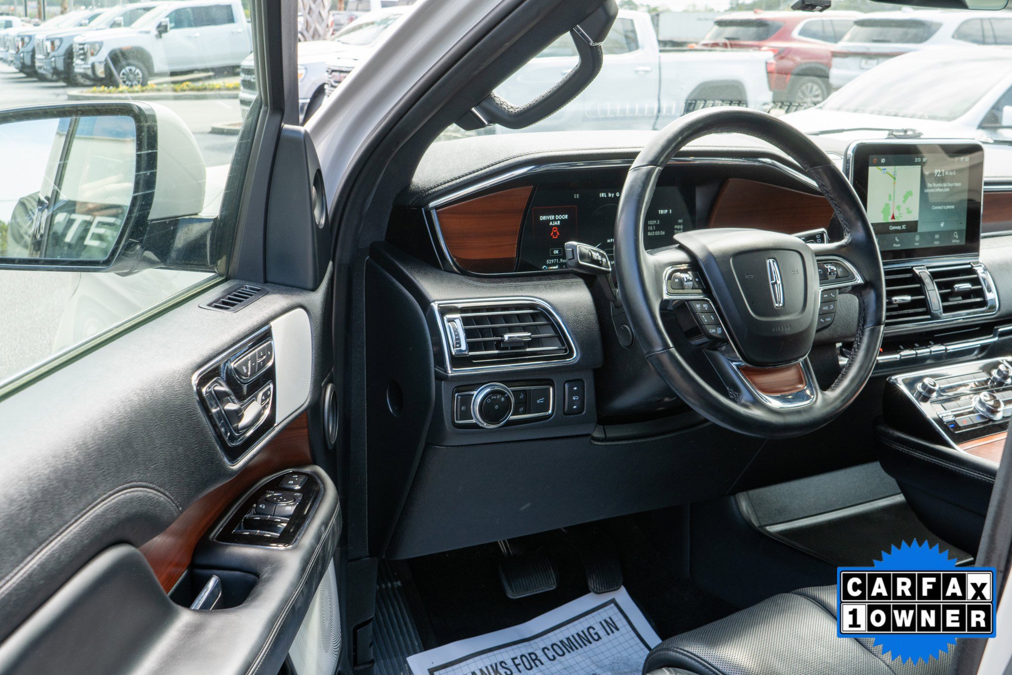 Used 2021 Lincoln Navigator L Reserve image 10