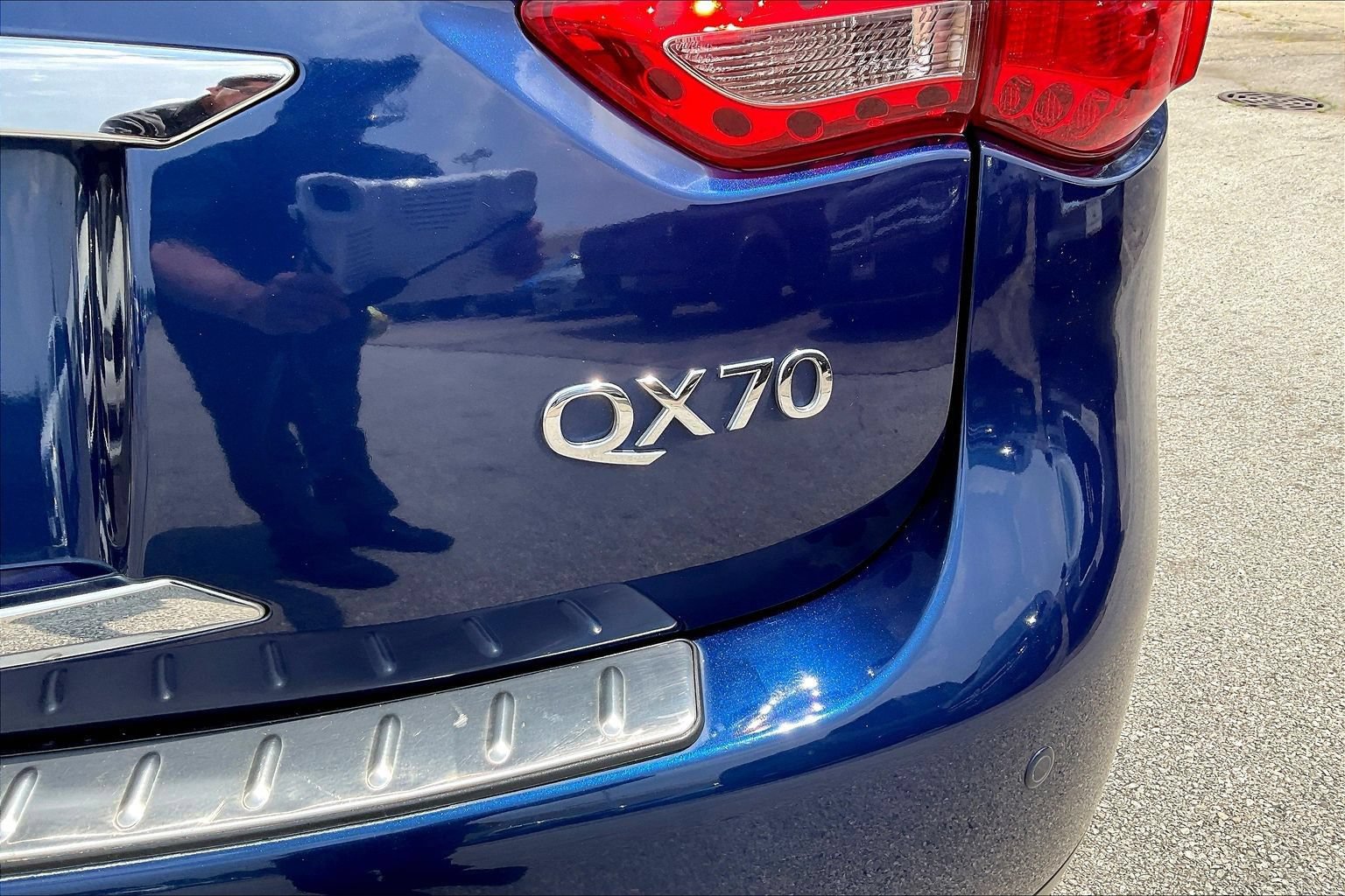 Used 2015 INFINITI QX70 AWD w/ Premium Package image 23