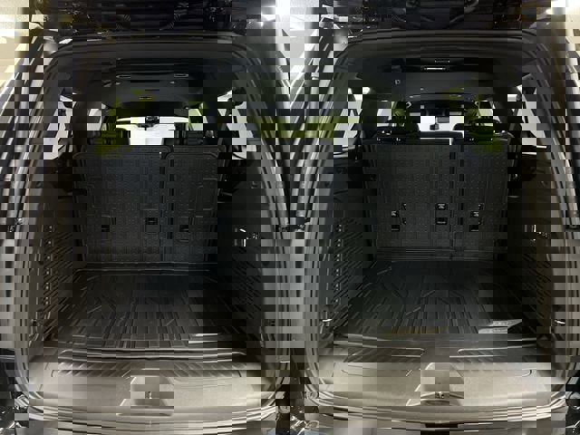 New 2026 Chevrolet Suburban LT w/ Comfort Package image 26