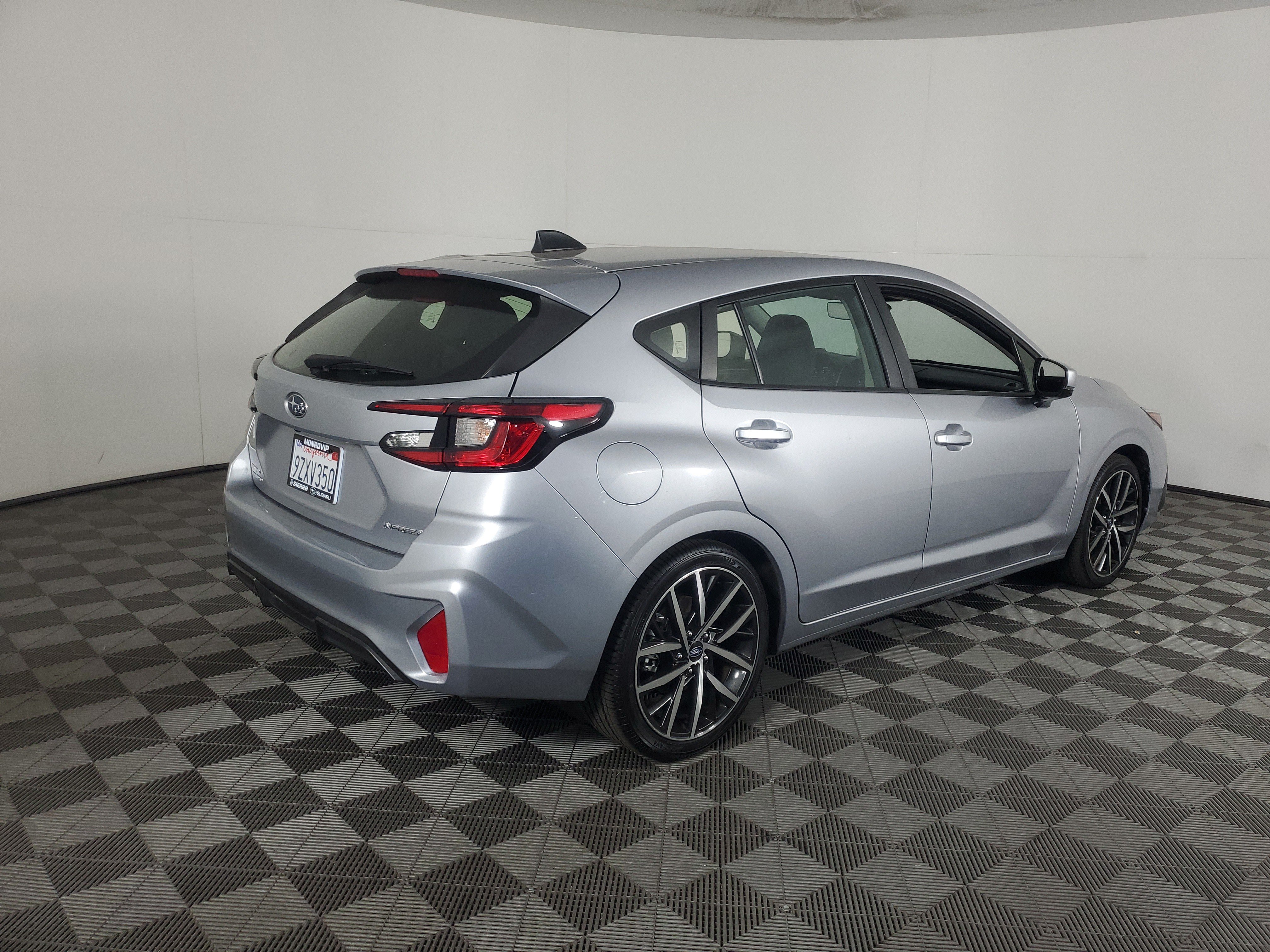 Used 2024 Subaru Impreza 2.0i Sport AWD/4WD image 4