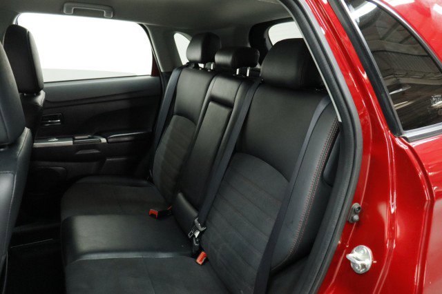 Used 2023 Mitsubishi Outlander Sport SE AWD/4WD image 29