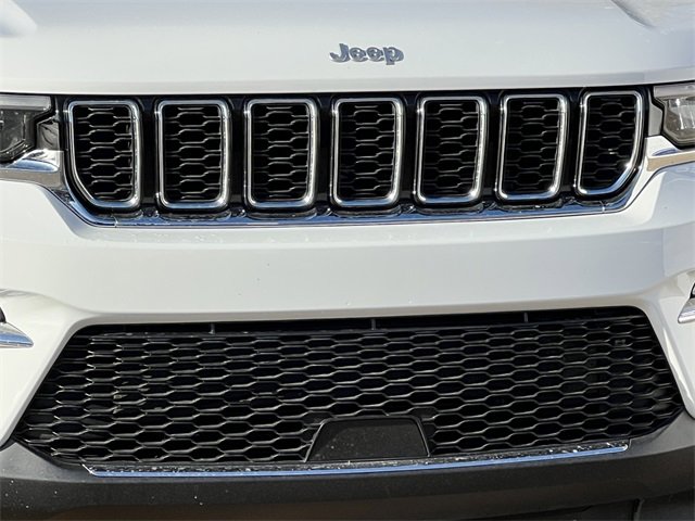 Used 2024 Jeep Grand Cherokee Limited image 47