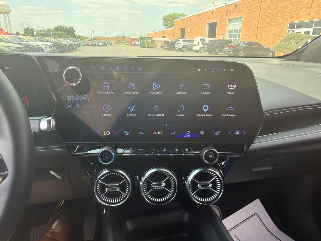 Used 2024 Chevrolet Blazer EV LT AWD/4WD image 10