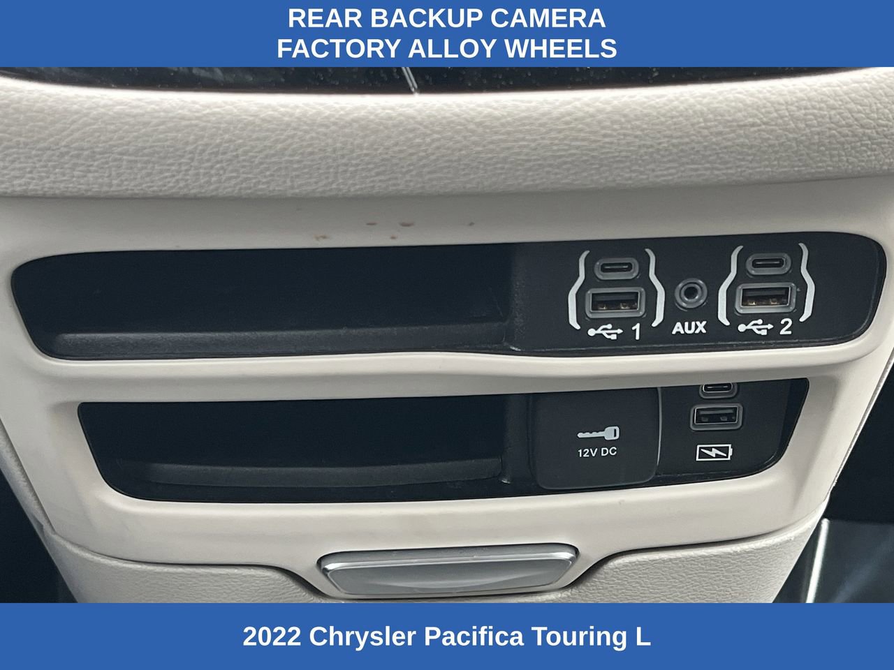 Used 2022 Chrysler Pacifica Touring-L image 6
