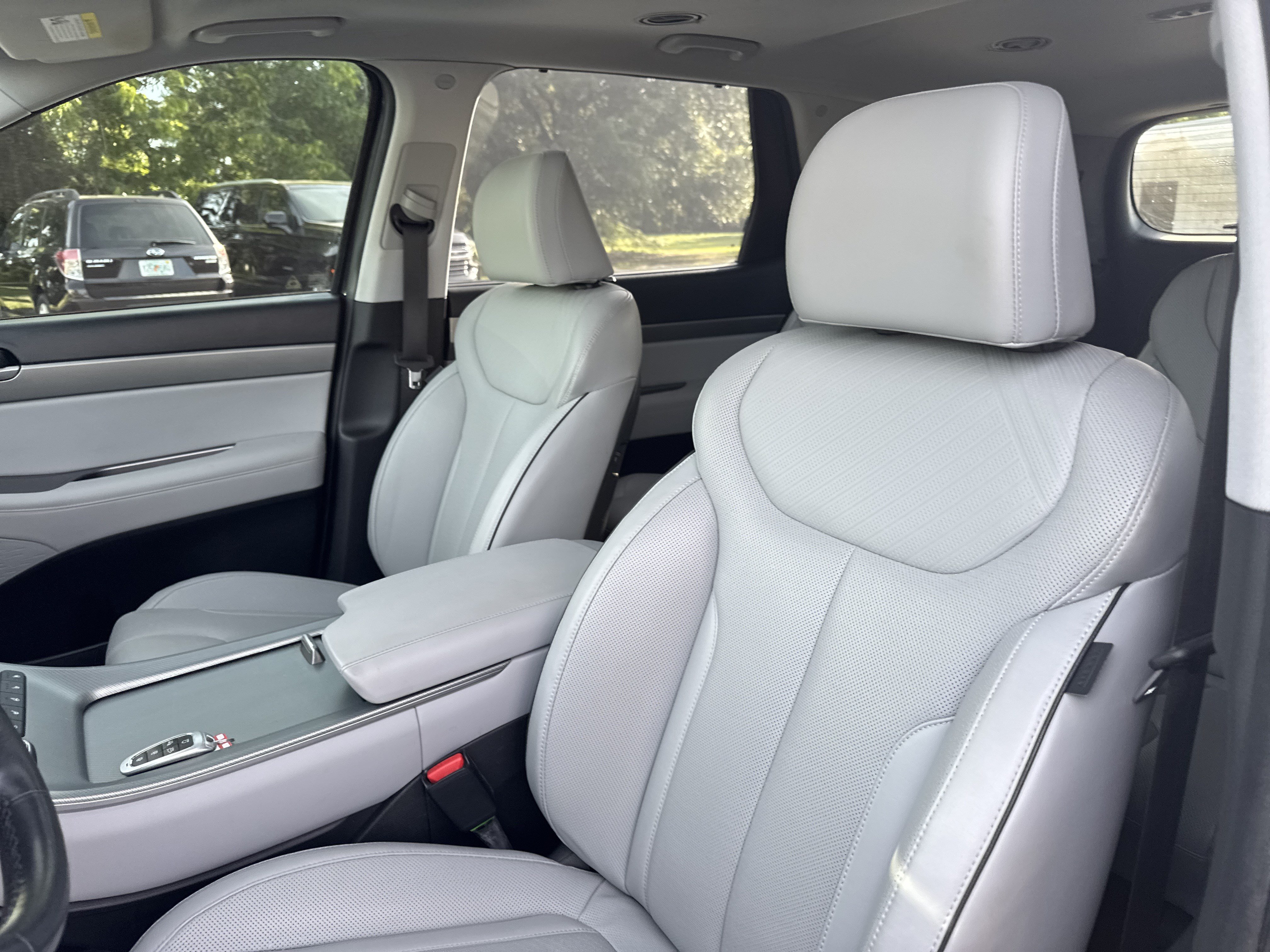 Used 2023 Hyundai Palisade SEL w/ Premium Package AWD/4WD image 14