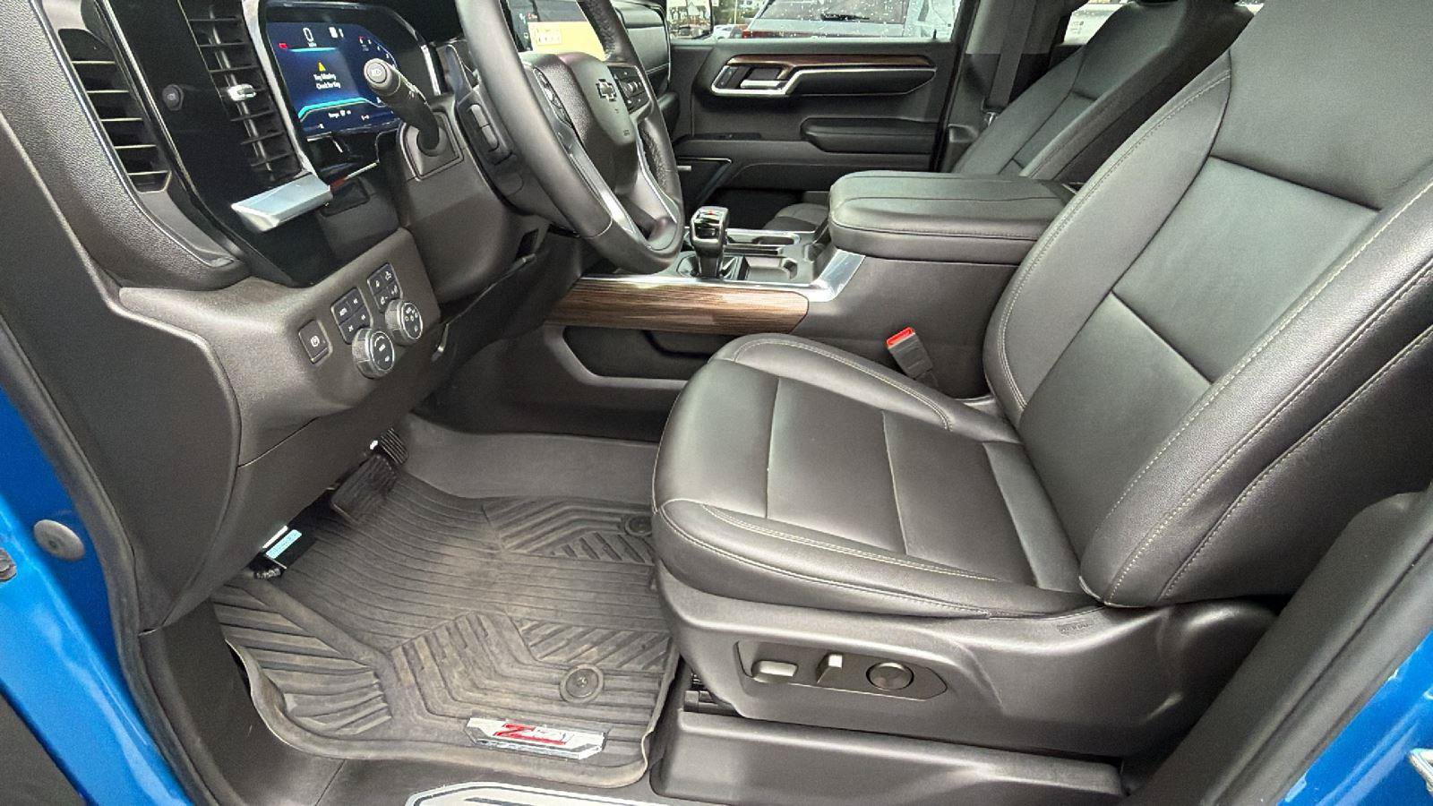 Used 2023 Chevrolet Silverado 1500 RST w/ RST All Star Premium Package AWD/4WD image 17