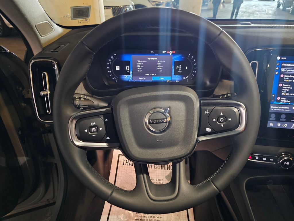 Certified 2024 Volvo XC40 B5 Plus w/ Protection Package Premier AWD/4WD image 19